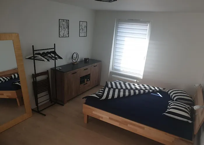 Appartamento 2x2x2 - Nový 2 Izbový Apartmán, 2-minúty Od Letiska, 2- Garáže